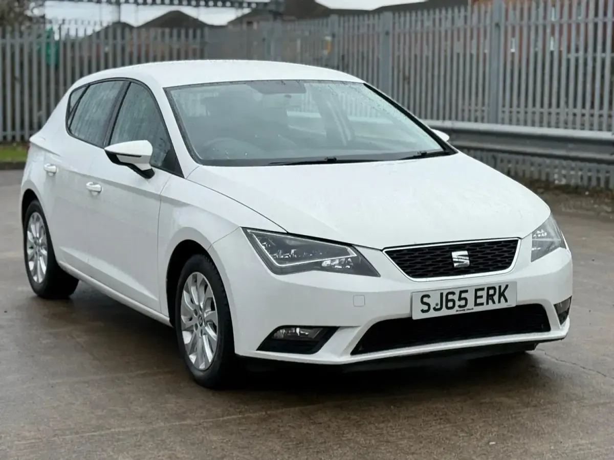 Used Seat Leon 2015 White Hatchback