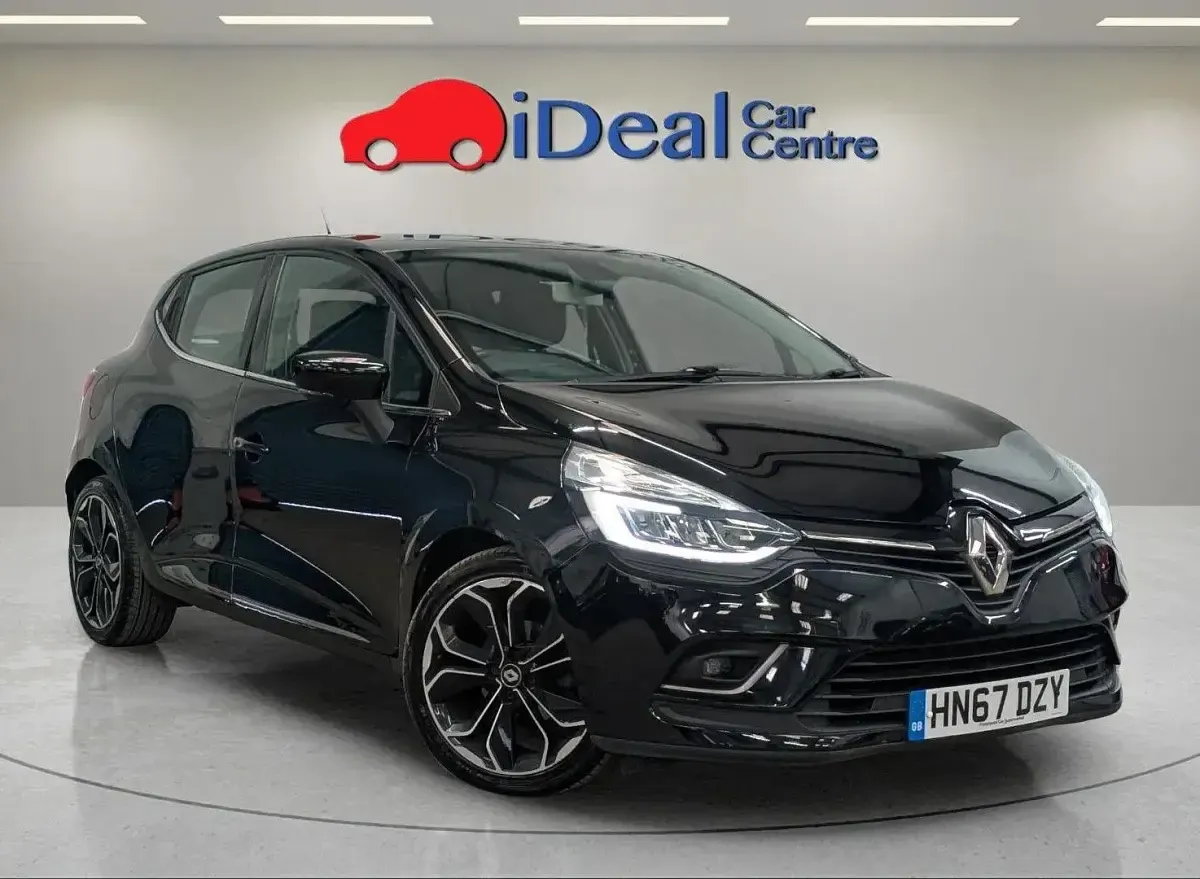 Used Renault Clio Dynamique 90 HP (66 kW) 2017 Black Hatchback