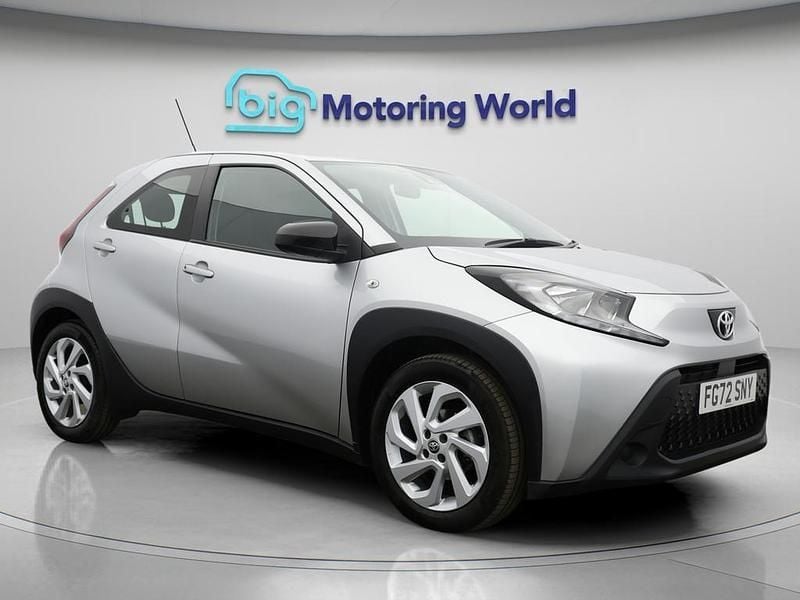 Silver Used 2022 Toyota Aygo X PURE SUV | £10,600 - Image 1/4