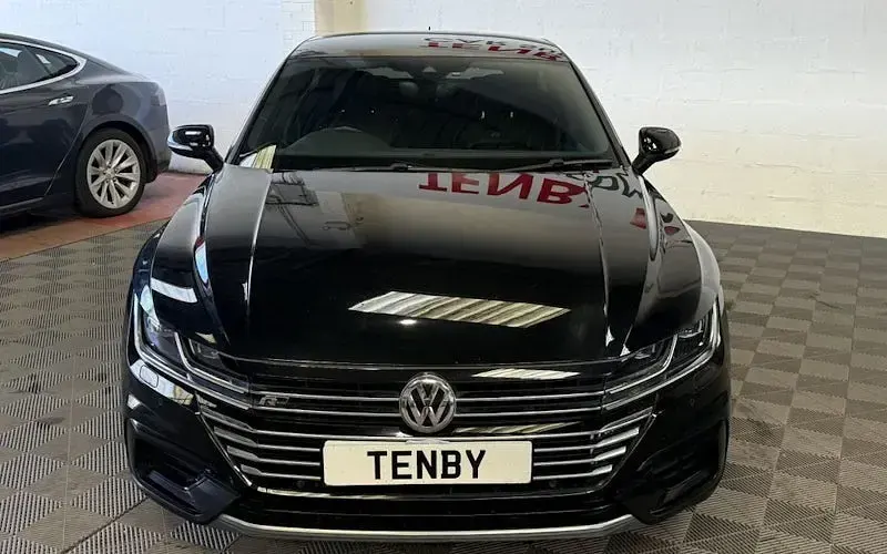 Used VW Arteon R-line 190 HP (139 kW) 2020 Hatchback