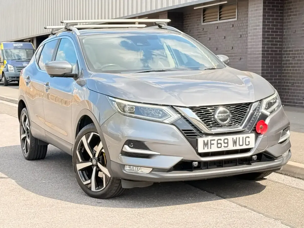 Used Nissan Qashqai Tekna 160 HP (117 kW) 2019 Grey SUV