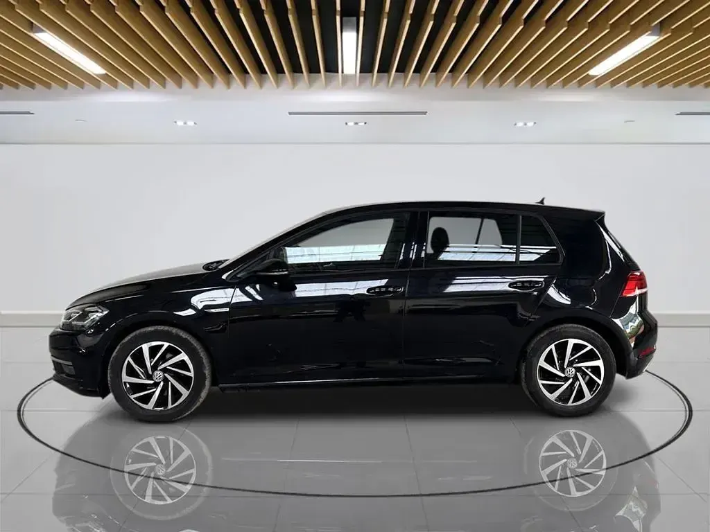 Used VW Golf VII Edition 130 HP (95 kW) 2019 Black Hatchback