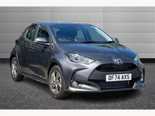 New 2024 Toyota Yaris Hatchback | £19,950 (A bit pricey) - Image 1/4