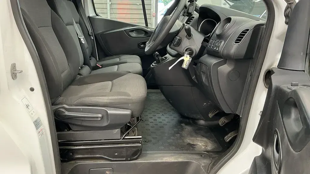 Used Renault Trafic Business 2021 White MPV