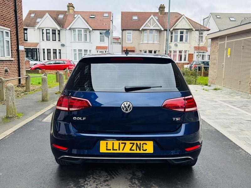 Used VW Golf VII SE 2017 Blue Hatchback