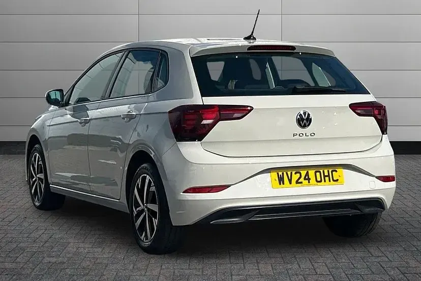 Used VW Polo Life 95 HP (69 kW) 2024 Ascot grey Hatchback