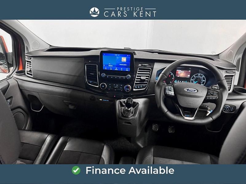 Used Ford Transit Custom Limited 170 HP (125 kW) 2023 Orange Van