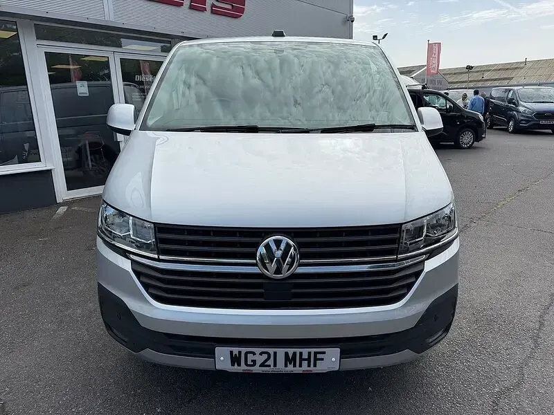 Used VW Transporter Highline 108 HP (79 kW) 2021 Silver Van