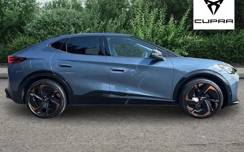 Usado Cupra Tavascan VZ1 250 kW (340 CV) 2025 Azul SUV