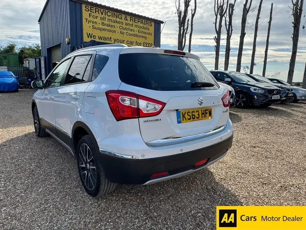 Used Suzuki SX4 S-Cross SZ-T 120 HP (88 kW) 2014 White Hatchback