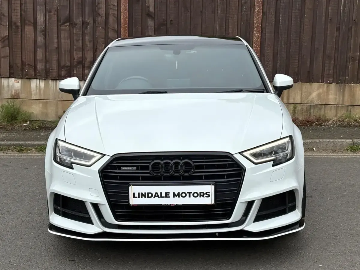 Używany Audi A3 S-Line 184 KM (135 kW) 2017 Biały Sedan/Limuzyna