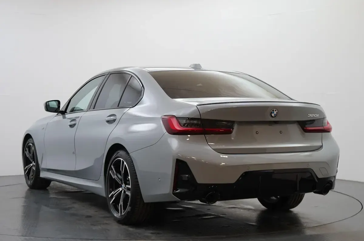 Used BMW 320 M Sport 181 HP (133 kW) 2026 Grey
