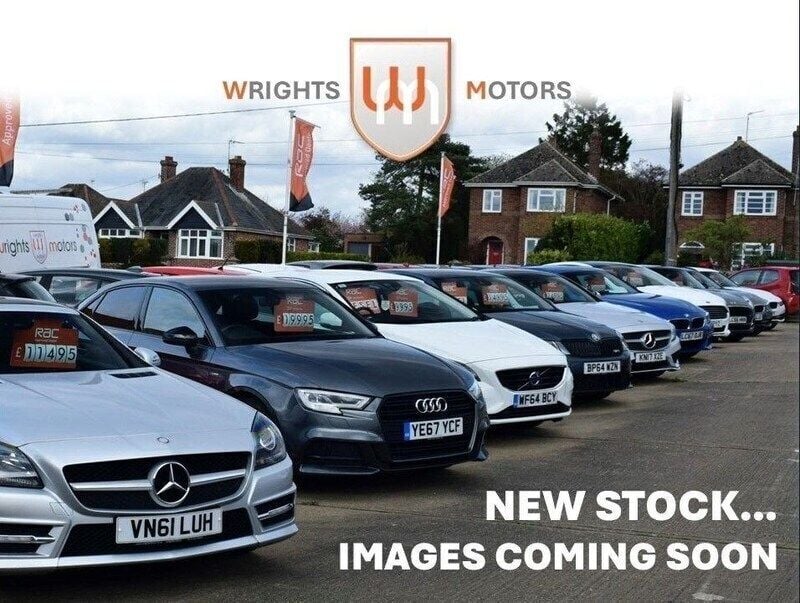 Beige Used 2017 Renault Mégane IV Dynamique Hatchback | £7,495 (Fair price) - Image 1/4