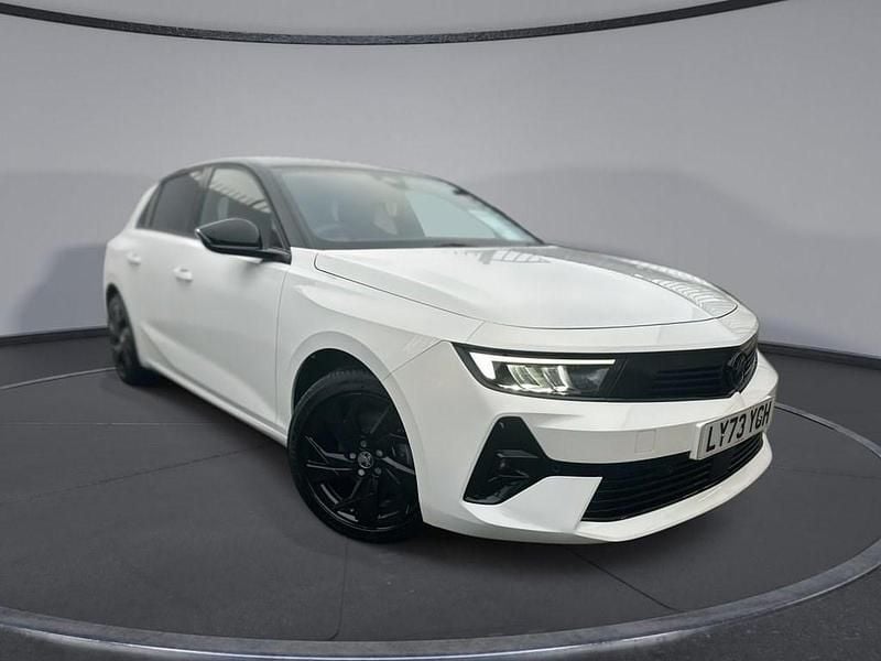 Used Vauxhall Astra S 130 HP (95 kW) 2024 White Hatchback