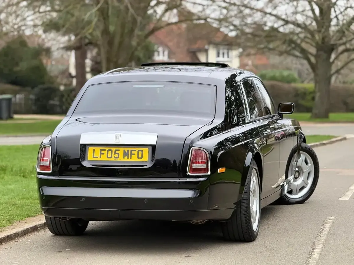 Used Rolls Royce Phantom 460 HP (338 kW) 2005 Black Sedan
