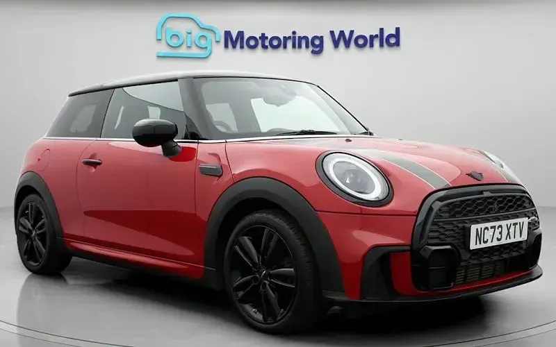 Used Mini Cooper Hatch 136 HP (100 kW) 2023 Hatchback