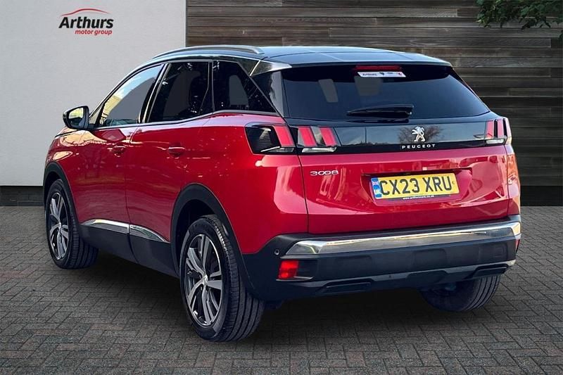 Used Peugeot 3008 Allure+ 131 HP (96 kW) 2023 Red SUV