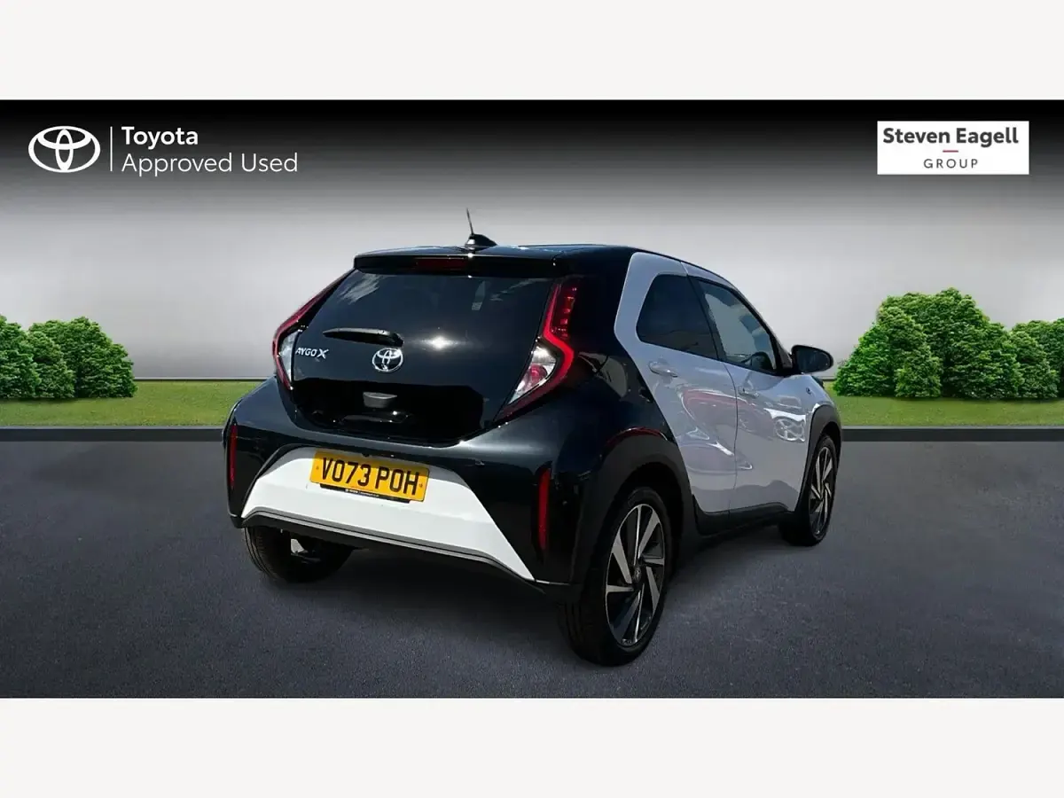 Used Toyota Aygo X 72 HP (52 kW) 2023 White SUV