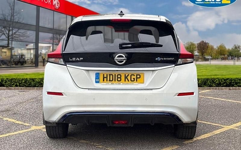 Used Nissan Leaf Tekna 110 kW (150 HP) 2022 Hatchback