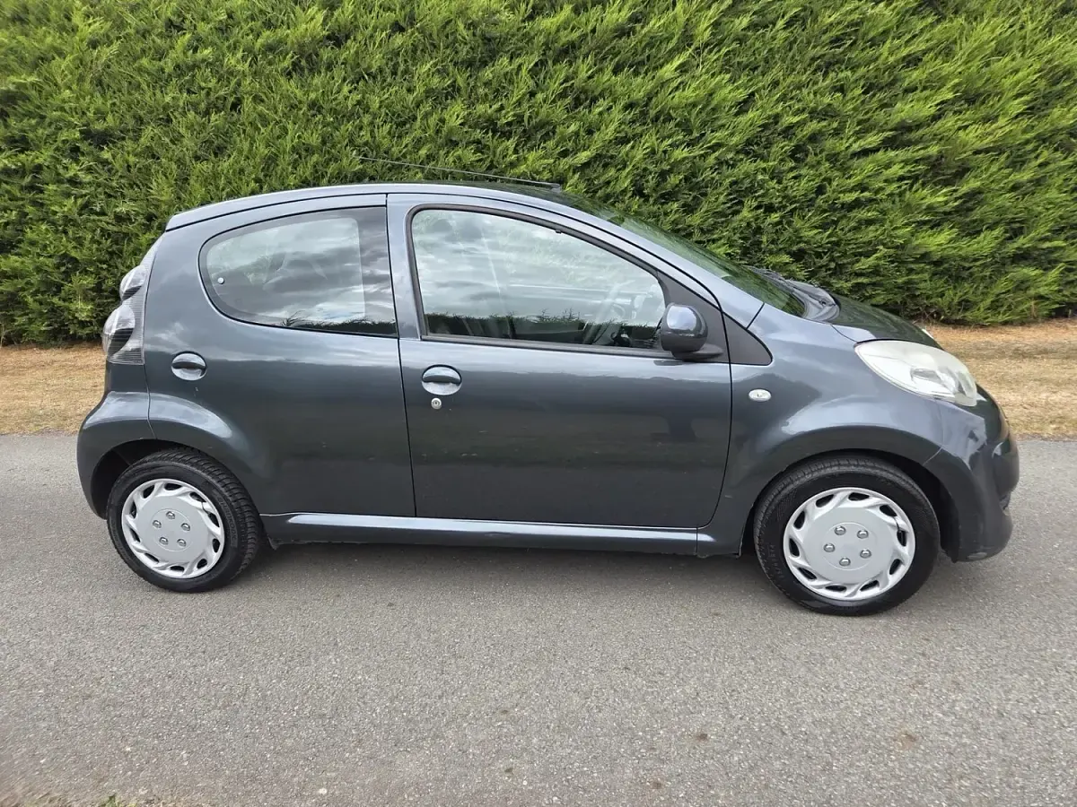 Used Citroën C1 VTR Sport 68 HP (50 kW) 2010 Grey Hatchback