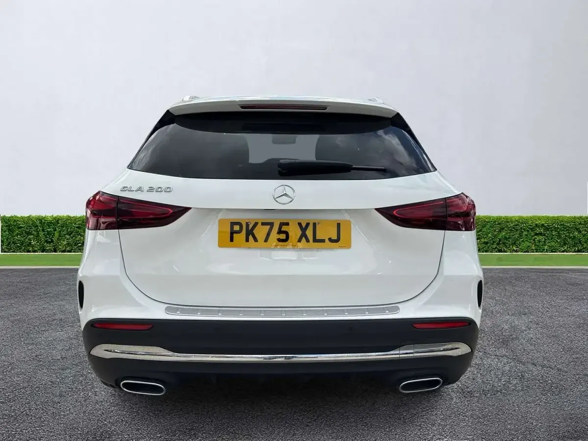 Used Mercedes GLA200 Executive 2025 White SUV