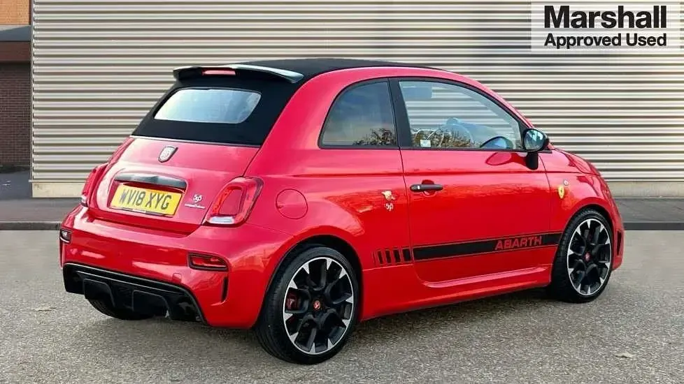 Używany Abarth 595 Competizione 180 KM (132 kW) 2018 Czerwony Kabriolet