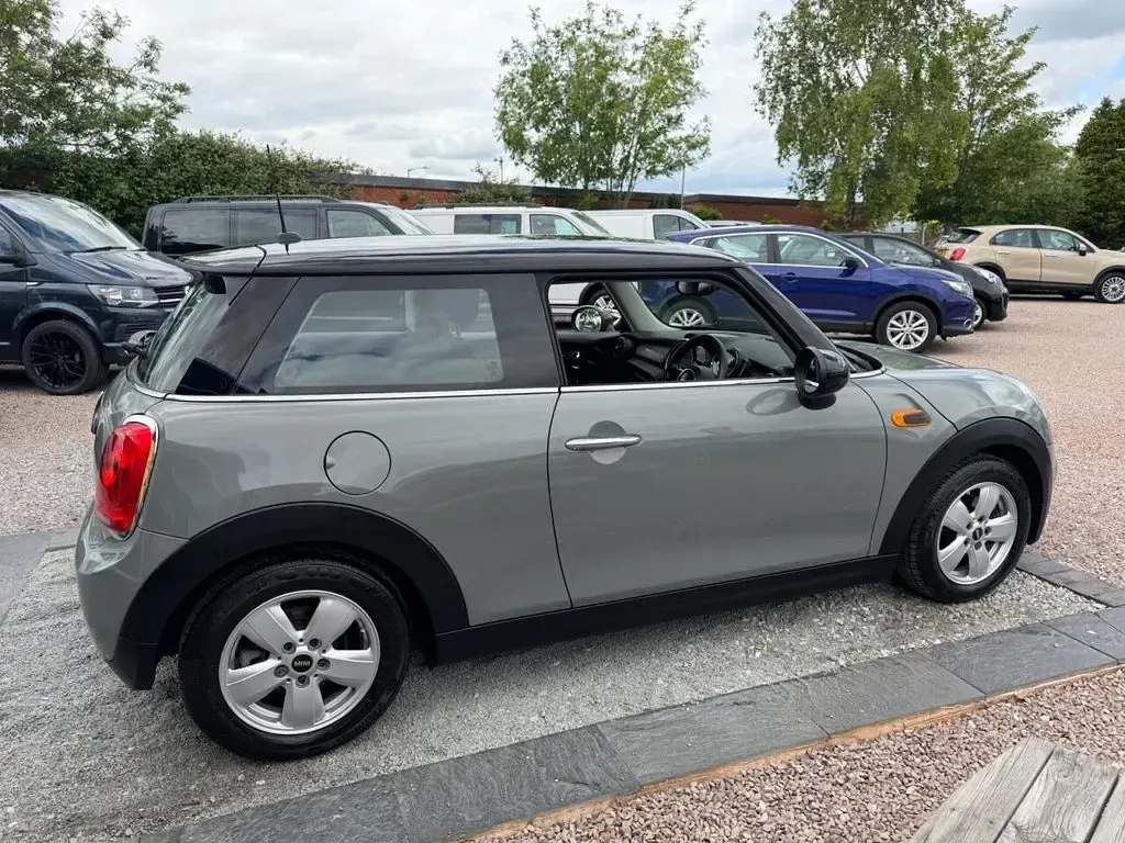 Used Mini Cooper Hatch 136 HP (100 kW) 2017 Grey Hatchback