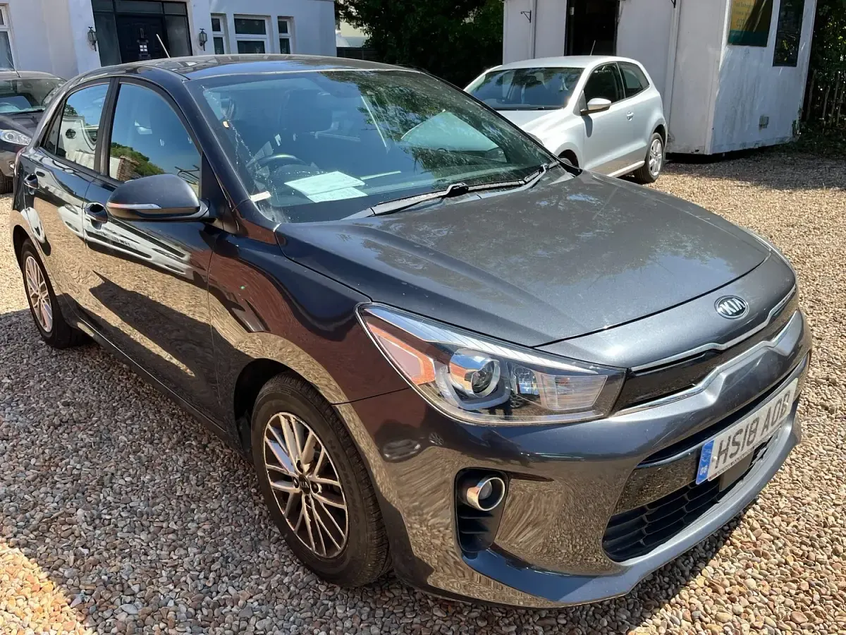 Used Kia Rio 83 HP (61 kW) 2018 Grey Hatchback