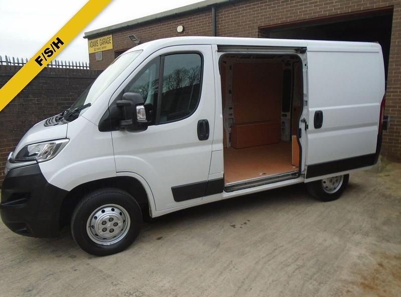 Used Citroën Relay 120 HP (88 kW) 2022 White Van