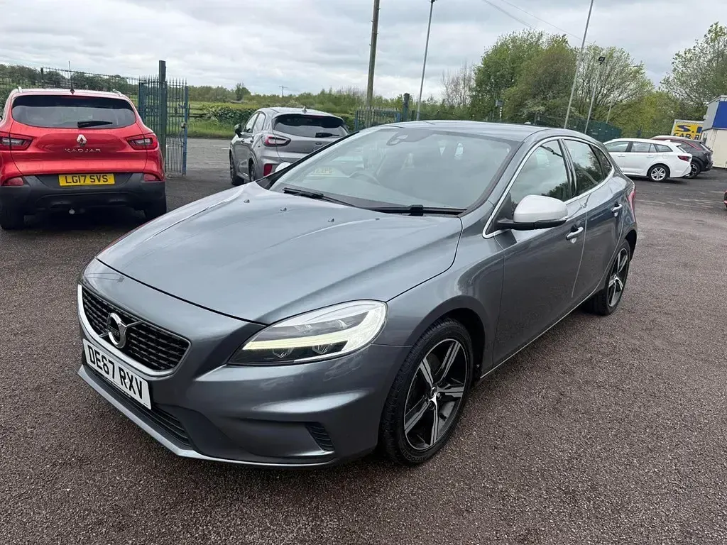 Gebraucht Volvo V40 R-Design 2017 Grau Kleinwagen
