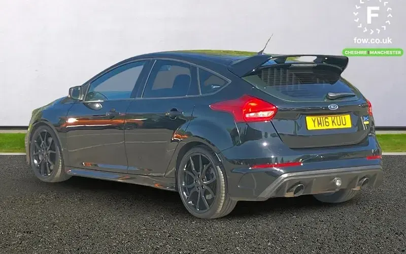 Begagnad Ford Focus RS 350 HK (257 kW) 2016 Svart Halvkombi