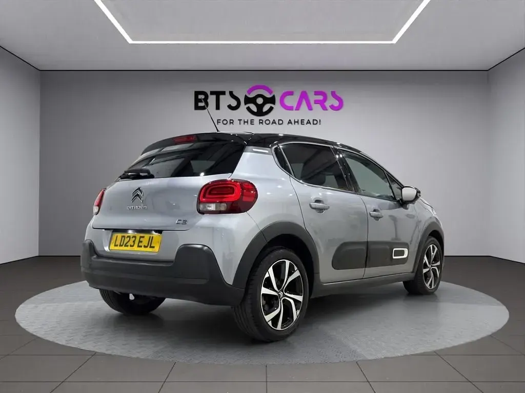 Begagnad Citroën C3 PureTech 110 HK (80 kW) 2023 Grå Halvkombi