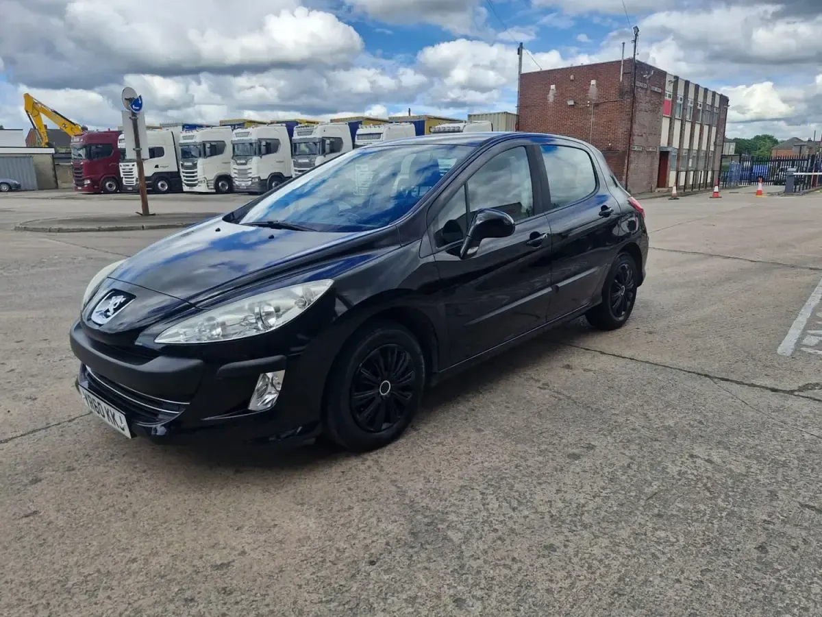 Gebraucht Peugeot 308 S 112 PS (82 kW) 2010 Schwarz Kleinwagen