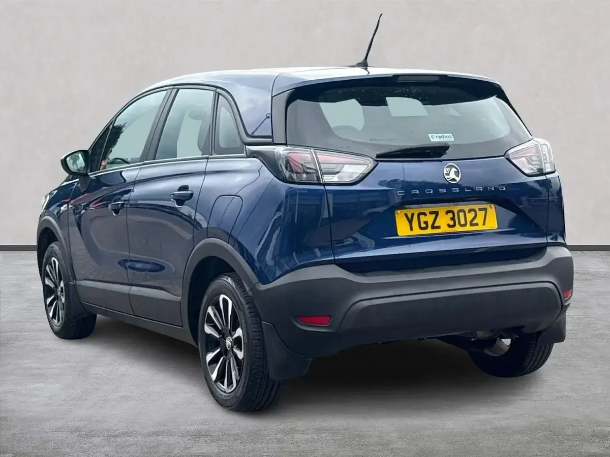 Used Vauxhall Crossland Design Edition 110 HP (80 kW) 2022 Blue SUV