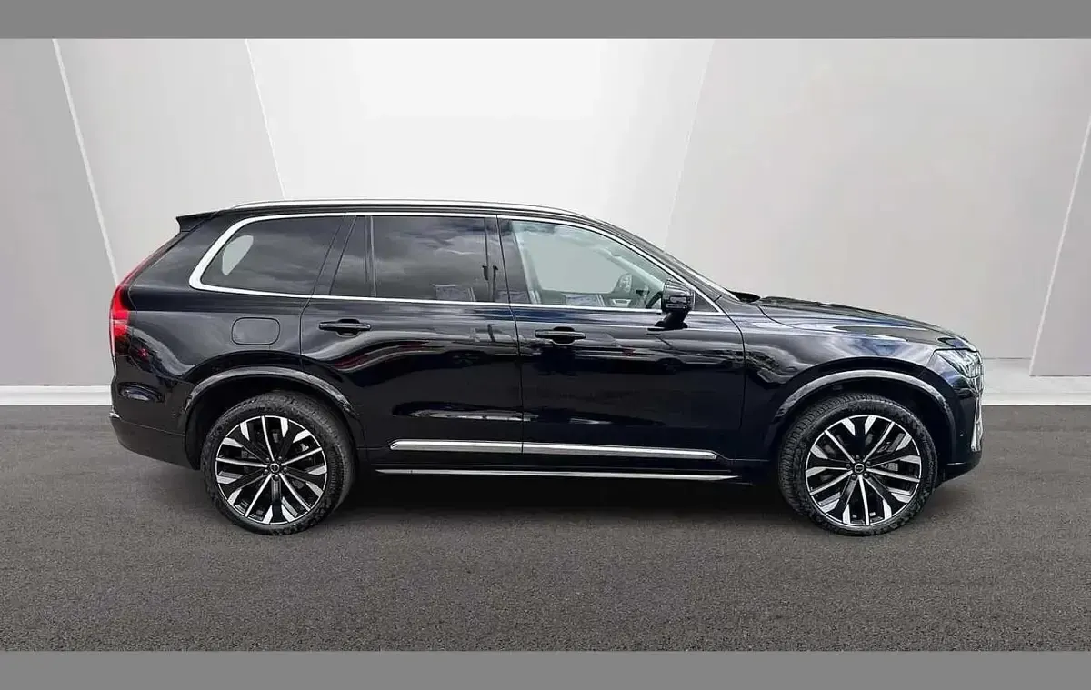 Used Volvo XC90 Ultra 455 HP (334 kW) 2025 Black SUV