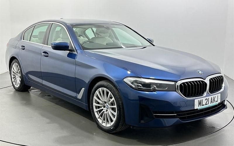 Used 2023 BMW 530e Sedan | £16,568 (Good price) - Image 1/3