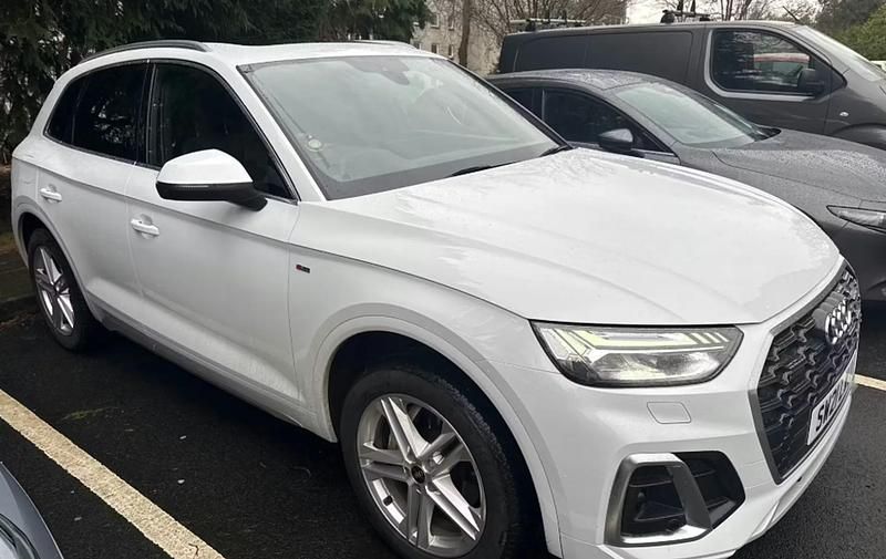 White Used 2021 Audi Q5 Comfort SUV | £27,999 (Super price) - Image 1/4