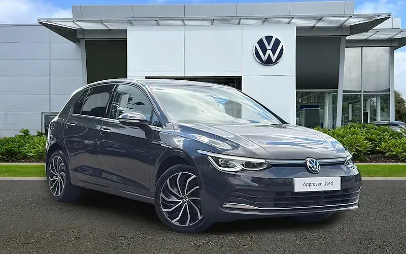 Used VW Golf VIII Style 131 HP (96 kW) 2024 Hatchback
