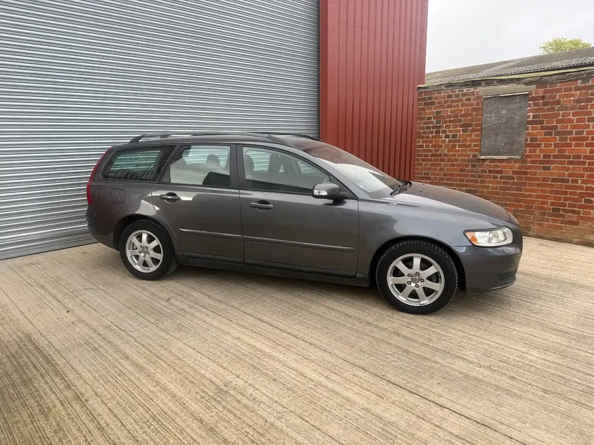 Used Volvo V50 2009 Grey Estate