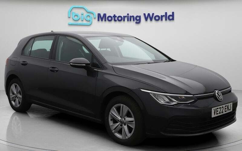 Used 2024 VW Golf VIII Life Hatchback | £16,500 (Super price) - Image 1/4