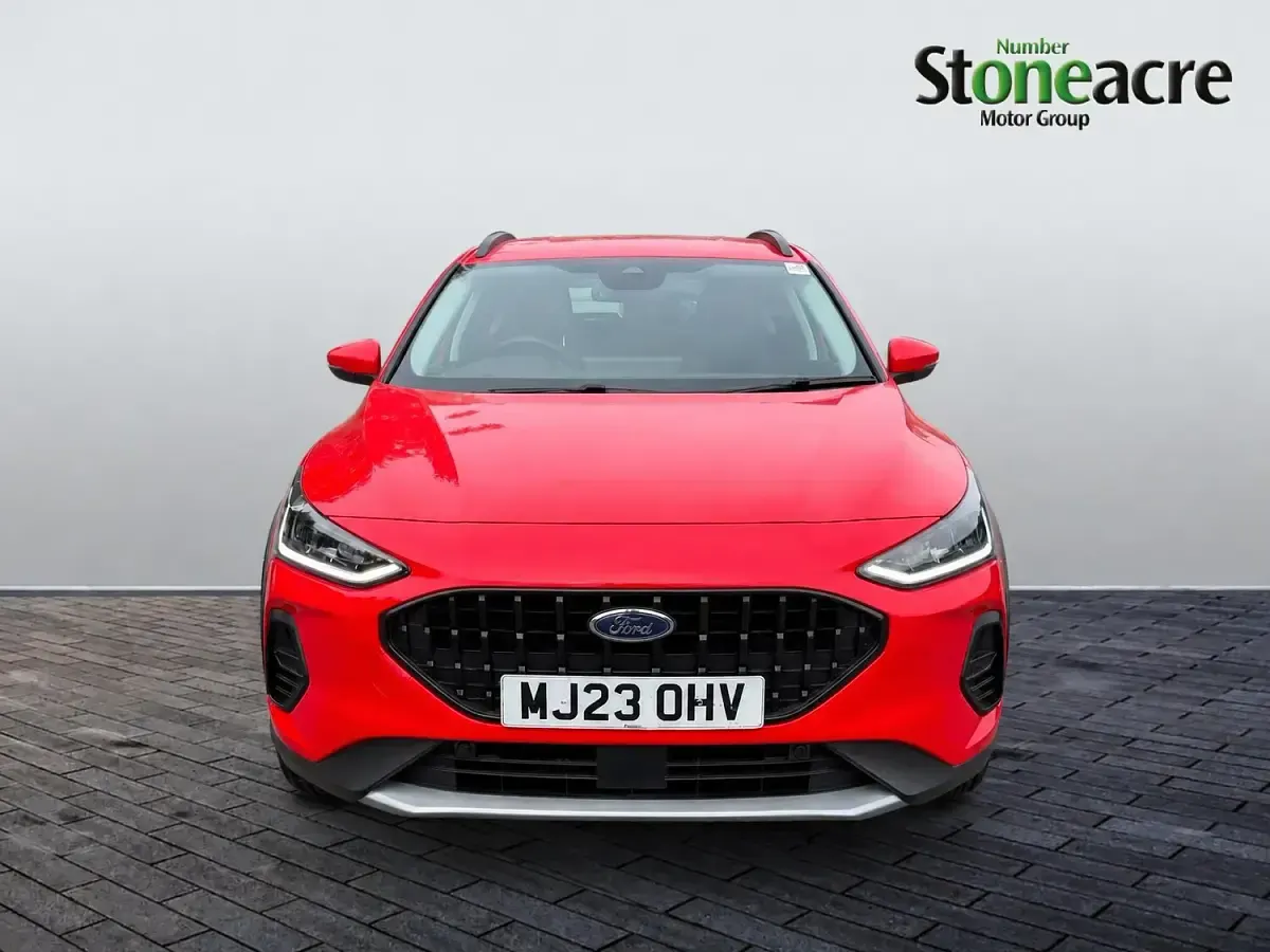 Used Ford Focus Active X 155 HP (114 kW) 2023 Red Hatchback