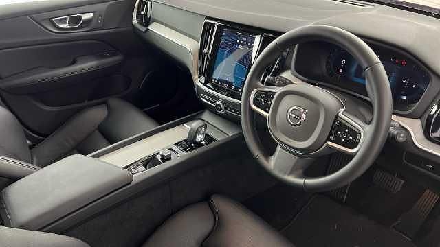 Used Volvo V60 Plus 194 HP (142 kW) 2025 Estate