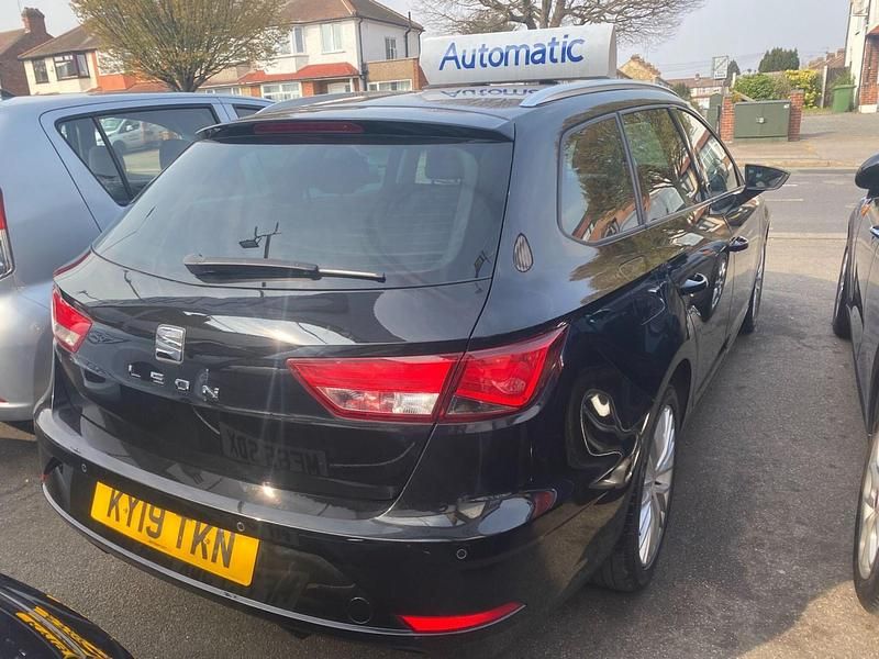 Begagnad Seat Leon ST SE Dynamic 115 HK (84 kW) 2019 Svart Kombi