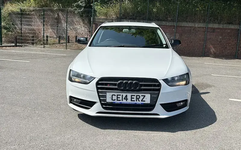 Used Audi A4 163 HP (119 kW) 2014 White Estate