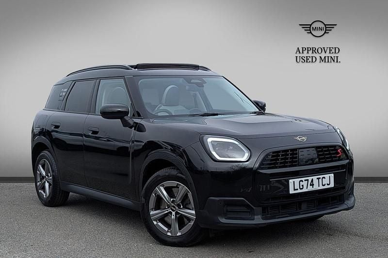 Used Mini Countryman 215 HP (158 kW) 2024 Black SUV