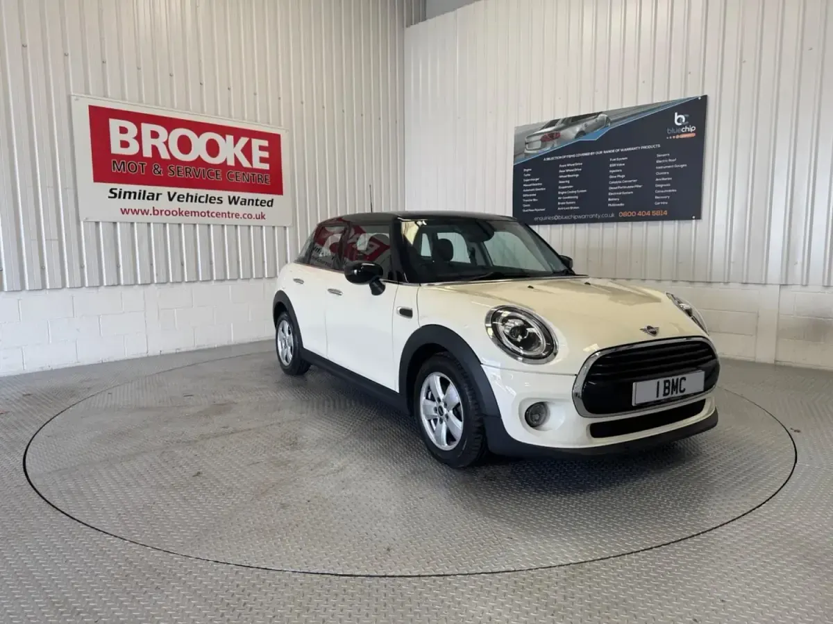 Usado Mini Cooper Classic 2020 Branco Citadino