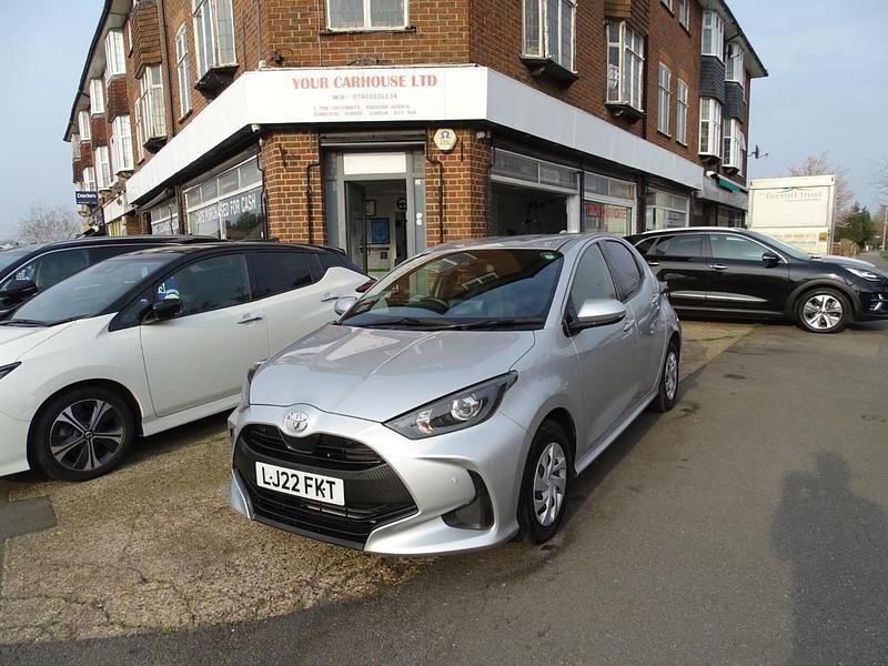 Used Toyota Yaris 2026 White Hatchback