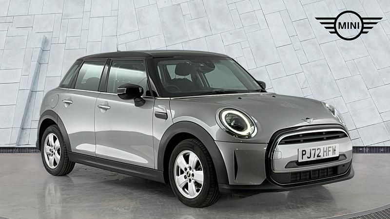 Used Mini Cooper Classic 134 HP (98 kW) 2022 Silver Hatchback