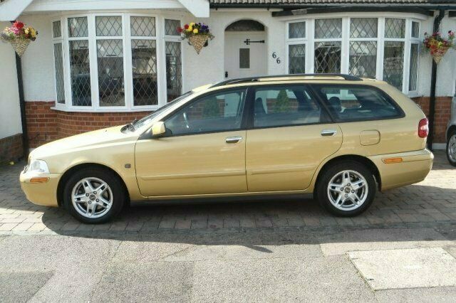 Used Volvo V40 2002 Estate