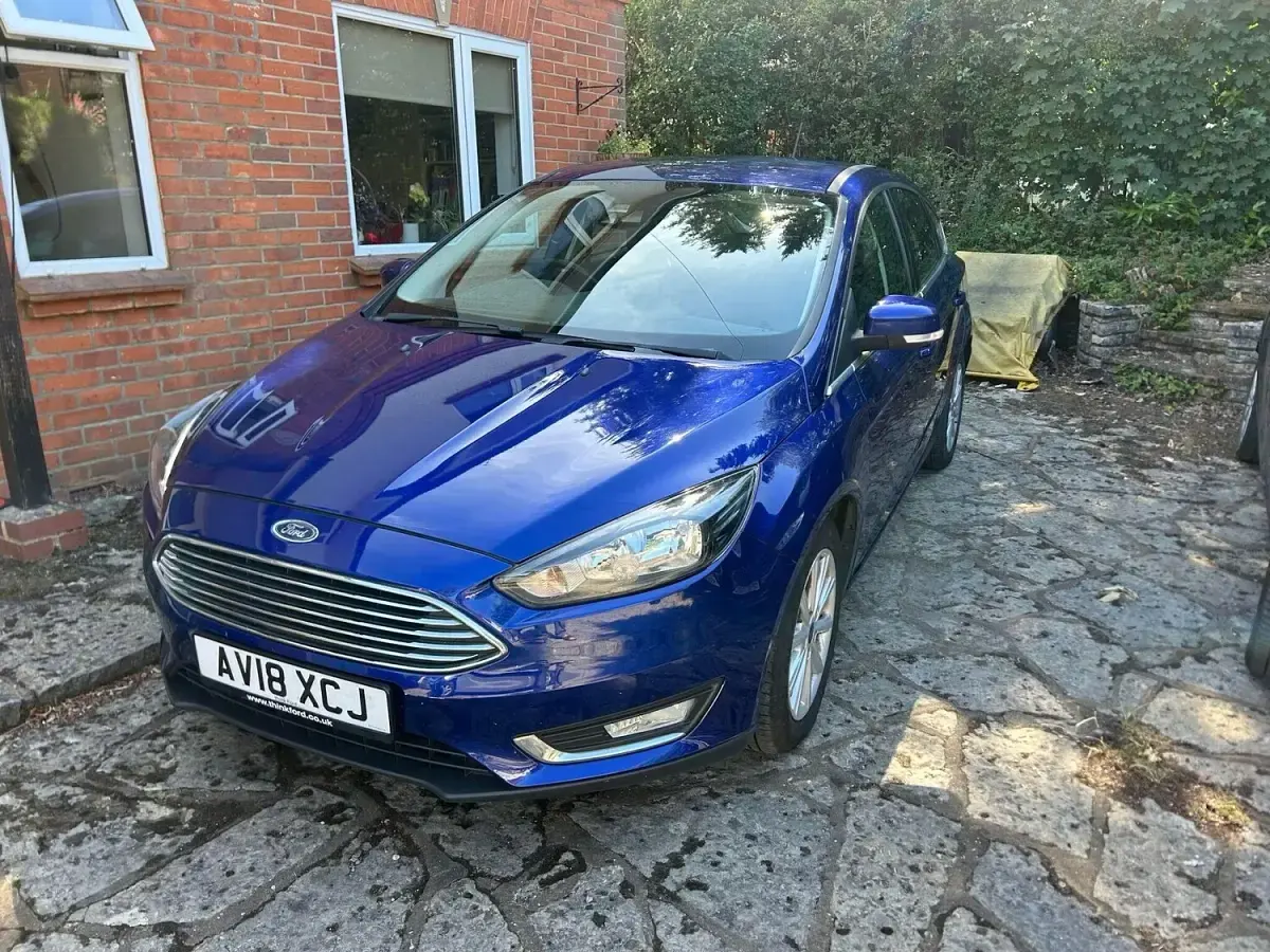 Used Ford Focus Titanium 100 HP (73 kW) 2018 Blue Hatchback